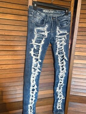 Machine Women's Ripped Indigo Skinny Jeans